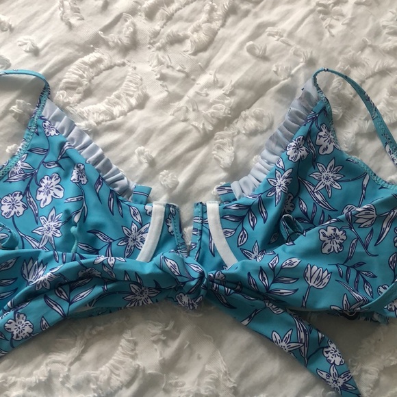 Zaful bikini - 2 pieces - size 4 (small) - Picture 4 of 9